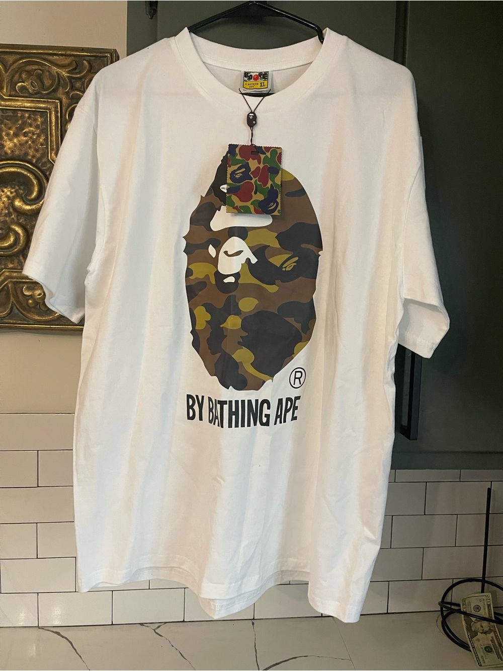 Men’s Graphic Design Tee Size XL.